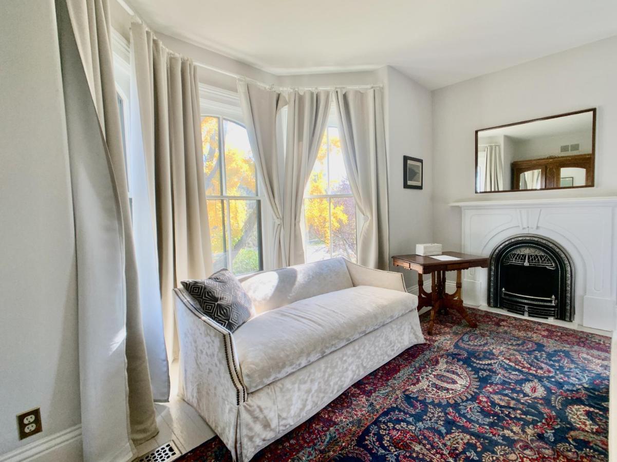 Woodbourne Inn 나이아가라온더레이크 외부 사진